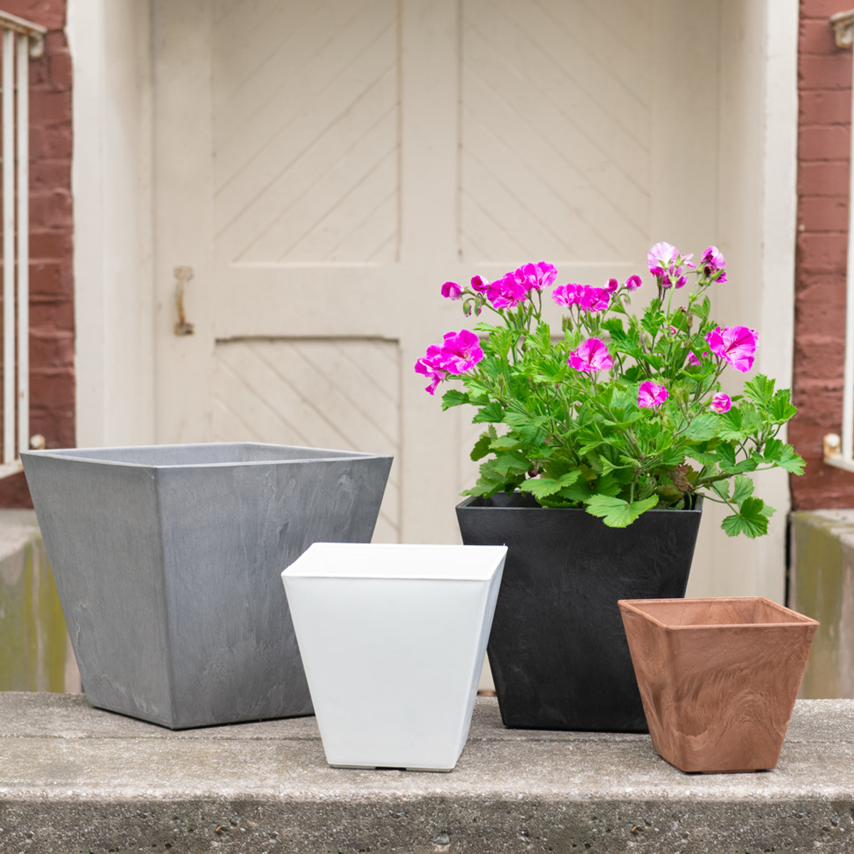 GRC Material Modern Design Durable Weather-Resistant UV-Resistant Lightweight Planter Indoor and Outdoor